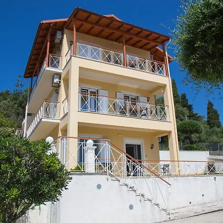 カイザー ブリッジ アパートホテル Gastouri (Corfu)