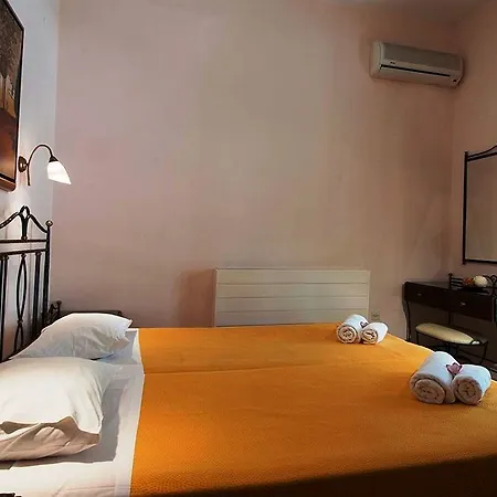アパートホテル カイザー ブリッジ Gastouri (Corfu)