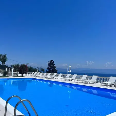 Lägenhetshotell Brentanos - A - View Of Paradise